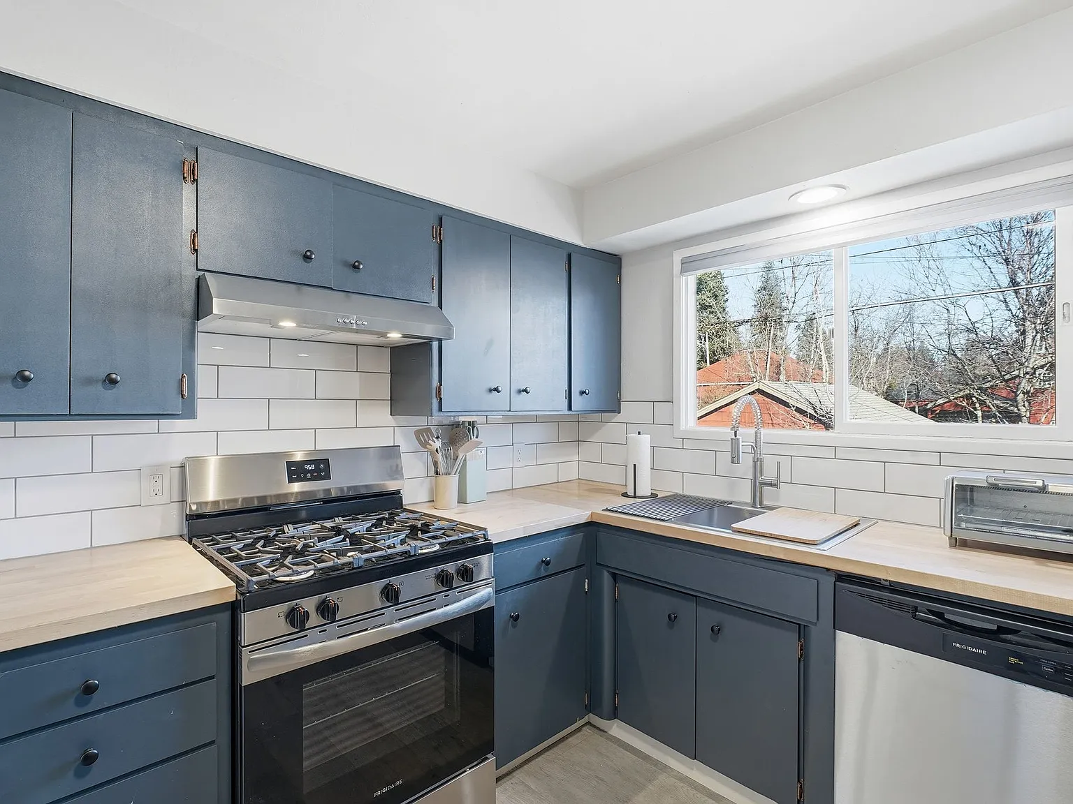 5 bed, $800 — Photo 3