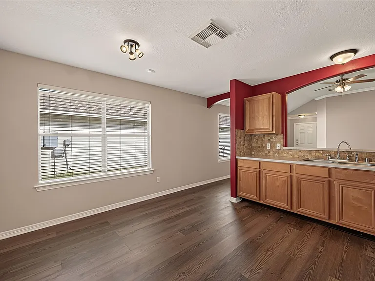 25202 Clover Ranch Dr — Photo 12
