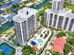 3600 Yacht Club Dr APT 602, Aventura, FL 33180