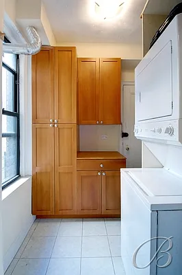 Sold by Bellmarc Realty | media 10