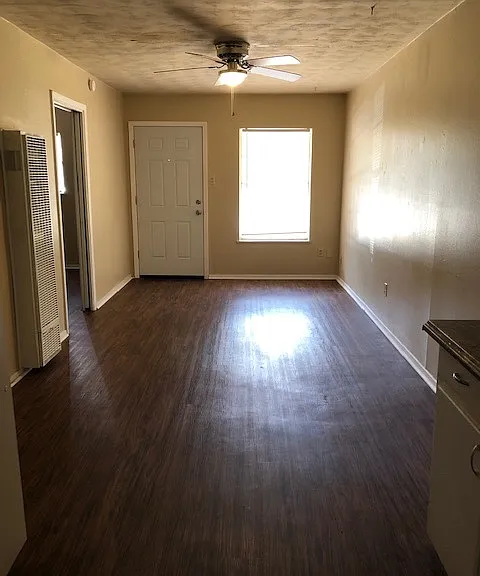 2810 Russell Ave — Photo 5