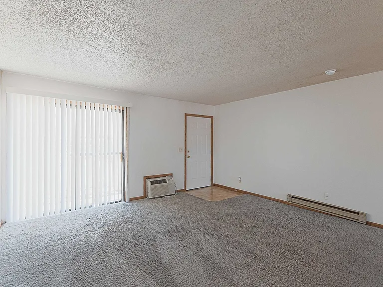 2312 R St — Photo 7