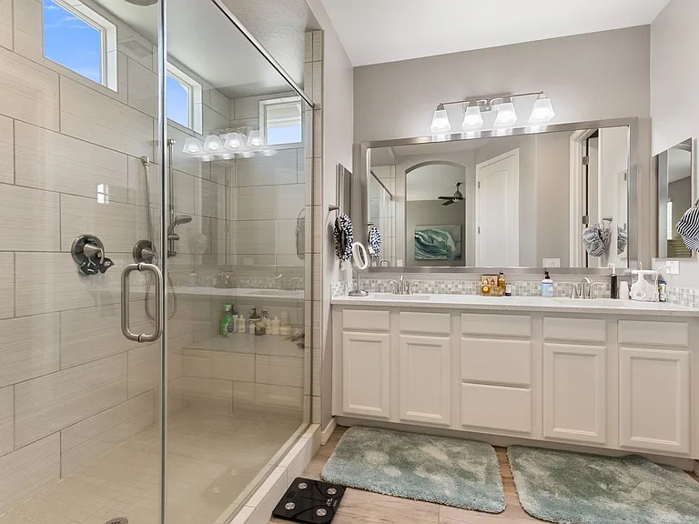 3859 E Welton Ln — Photo 18
