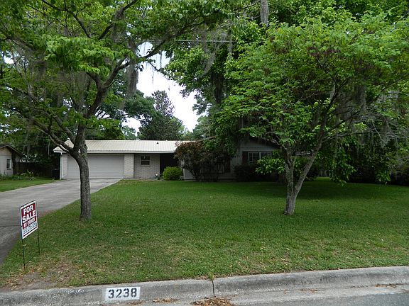 2nd image of 3238 NW 45th Ave