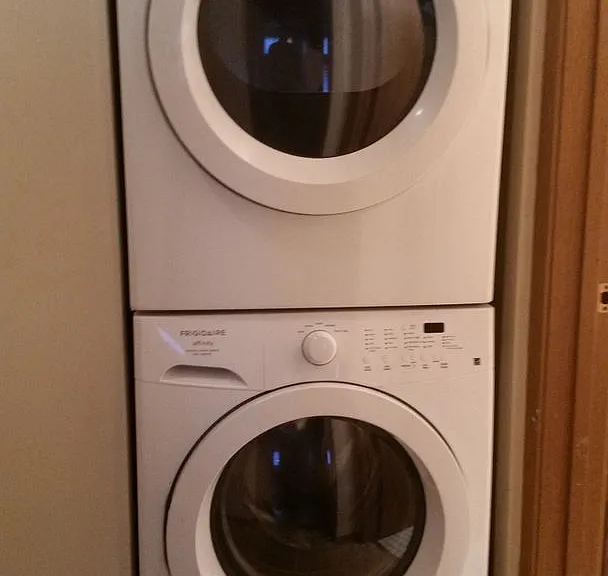 Renovated Apartment With In-Unit Washer-Dryer & Garage Parking! — Photo 32
