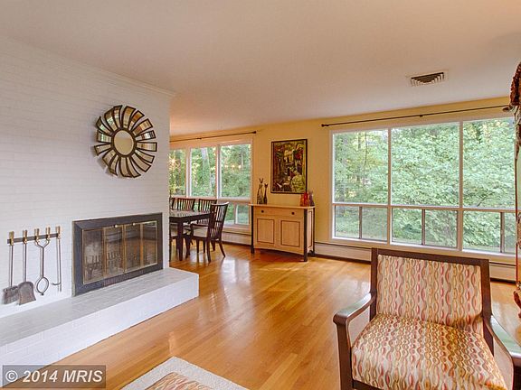 4th image of 4416 Tarpon Ln