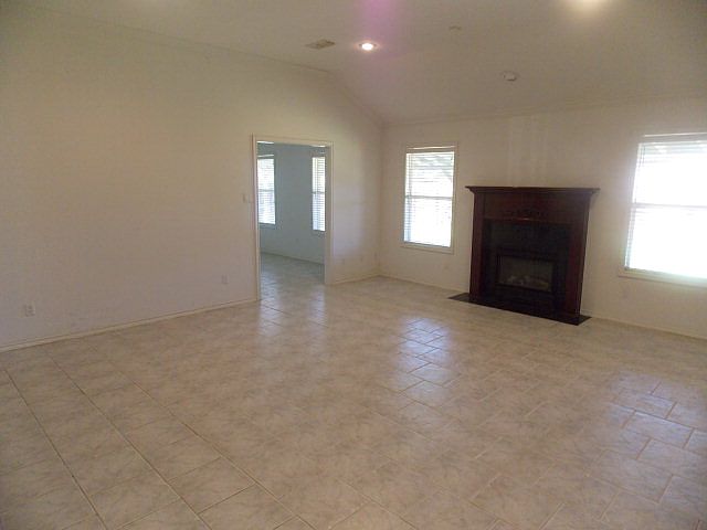 2nd image of 5814 90th St