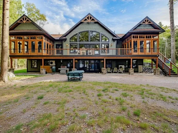 148 Meadowbrook Lane, Naples, ME 04055