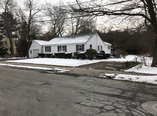 40 Heatherland Rd, Newton, MA 02461