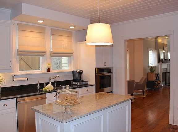 4th image of 20 N Catherine Ave