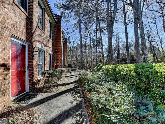 3rd image of 3492 Tulip Tree Ln