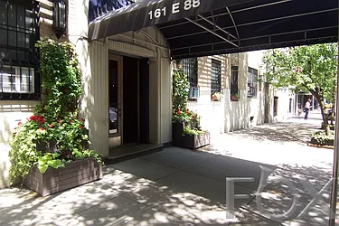 Rented by Fox Residential Group