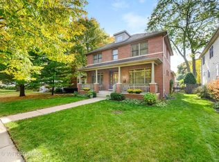 1965 Prairie St, Glenview, IL 60025