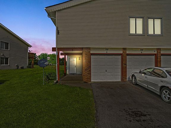 3rd image of 737 Sandpiper Ct APT 5