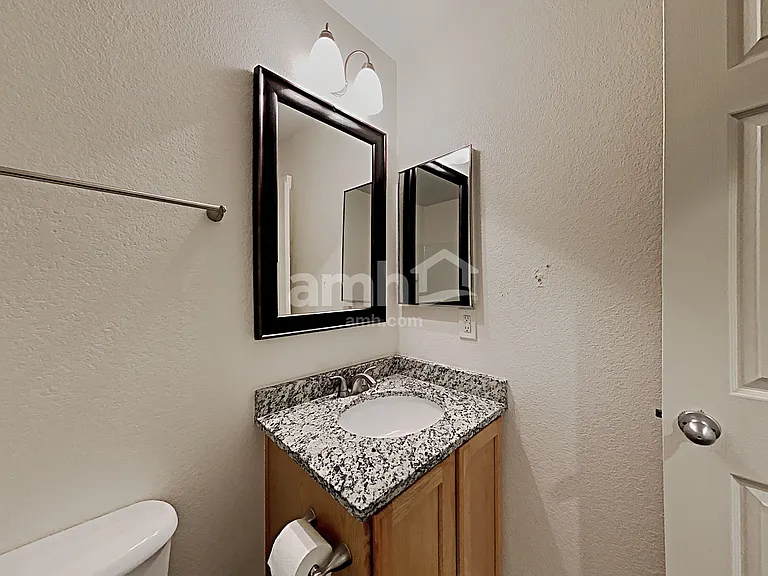 251 Lonewolf Dr — Photo 7
