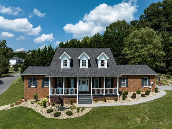 209 Southridge Dr, Blountville, TN 37617