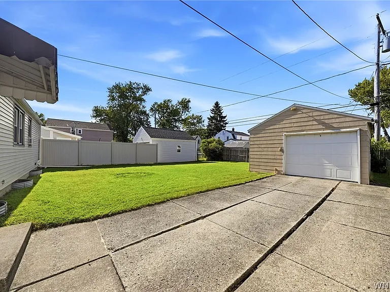 66 Cleveland Dr — Photo 31