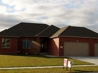 6701 S 86th St, Lincoln, NE 68526