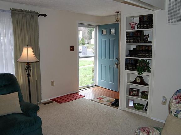 FRONT ENTRANCE-FOYER