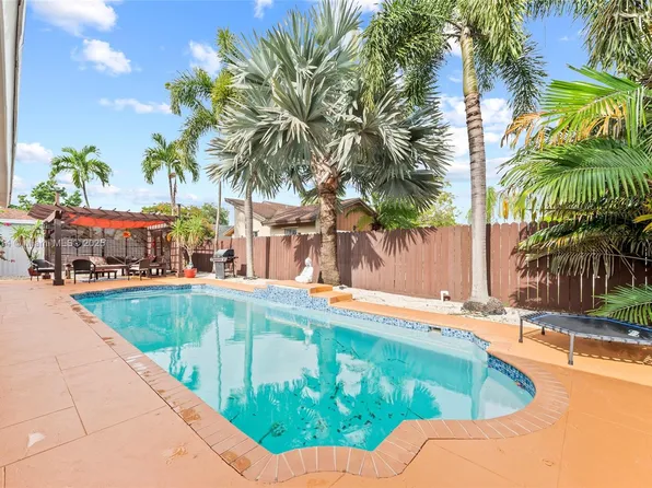 17130 SW 93rd Ave, Palmetto Bay, FL 33157