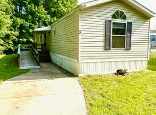 3 Gladeview Dr, Battle Creek, MI 49037