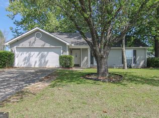 604 Gateway Dr, Bonaire, GA 31005