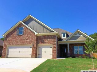 317 Lady Hawk Ln, Huntsville, AL 35824