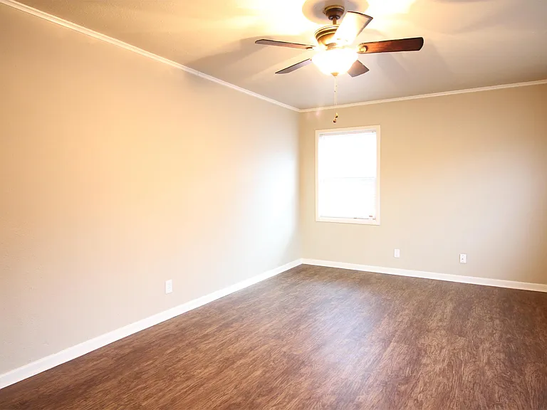 4719 Kinkead Ave — Photo 4