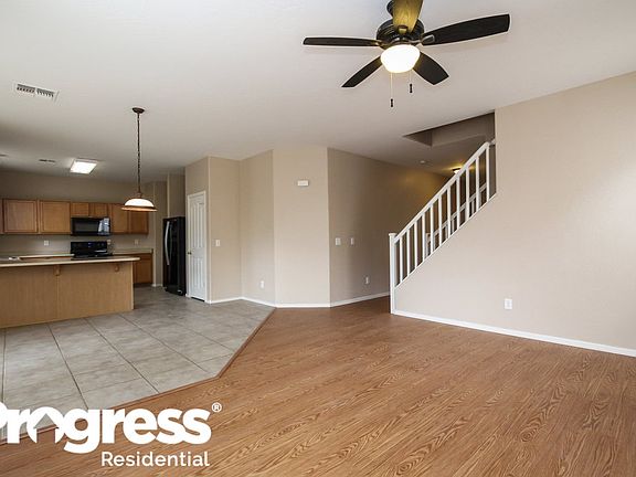 5th image of 2512 S 90th Dr