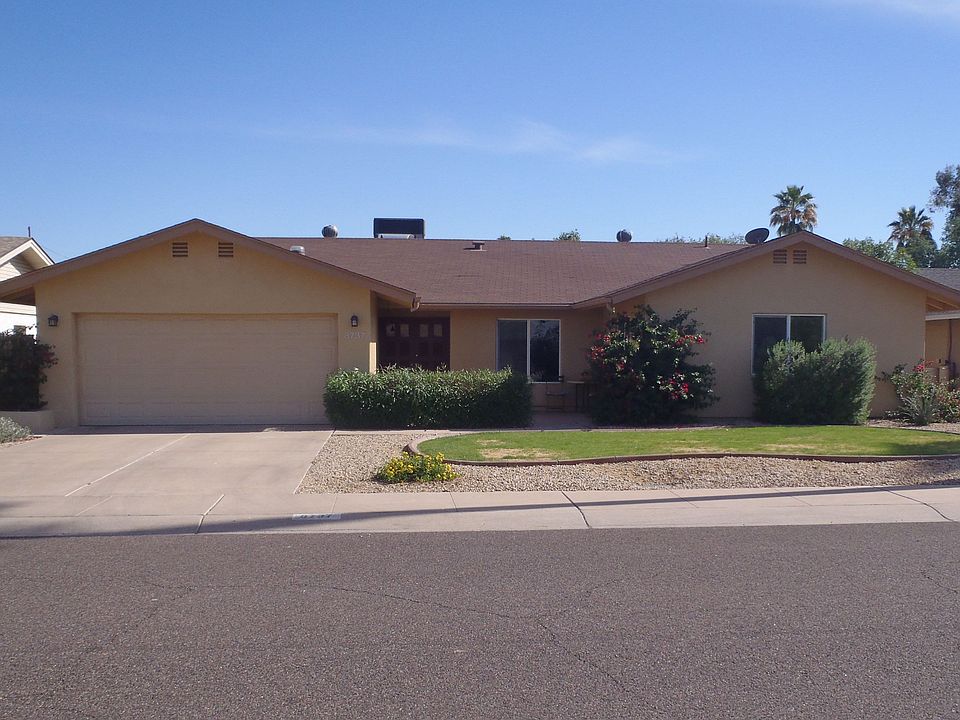 8737 E. Clarendon Ave.