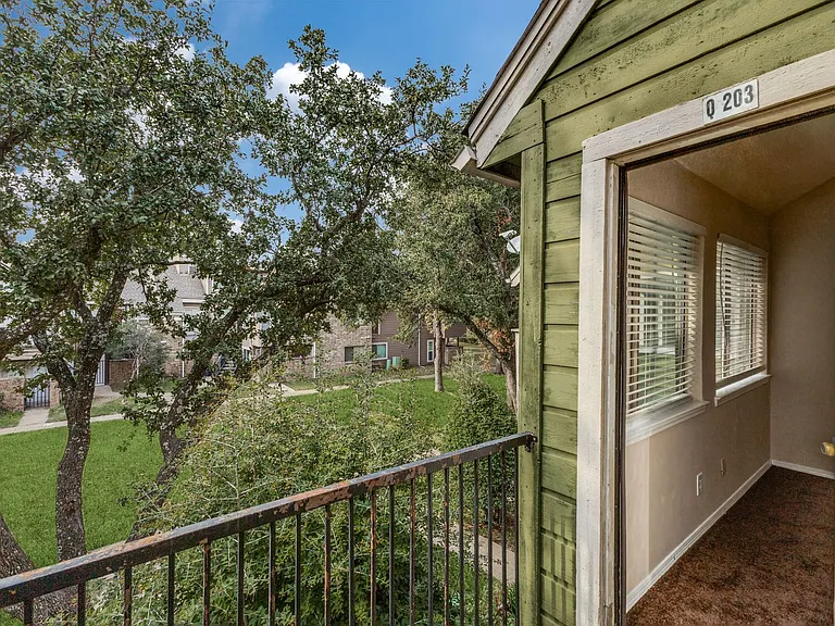 9833 Walnut St #203 — Photo 11