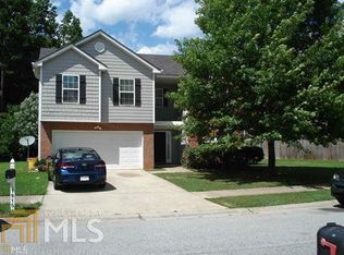 1915 Redwood Trce, Ellenwood, GA 30294