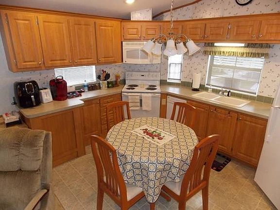 4th image of 41219 Hockey Dr #167