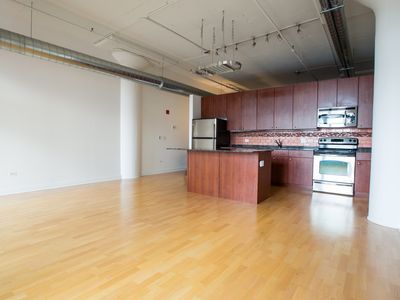 565 W Quincy St Unit 714, Chicago, IL, 60661