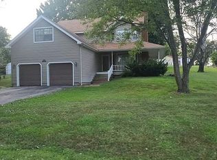 720 Oak Crst, Baxter Springs, KS 66713