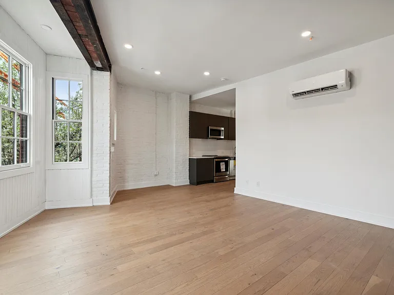 1216 Shackamaxon St — Photo 10