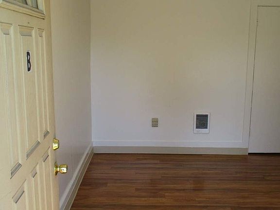 4th image of 909 S 11th St #B