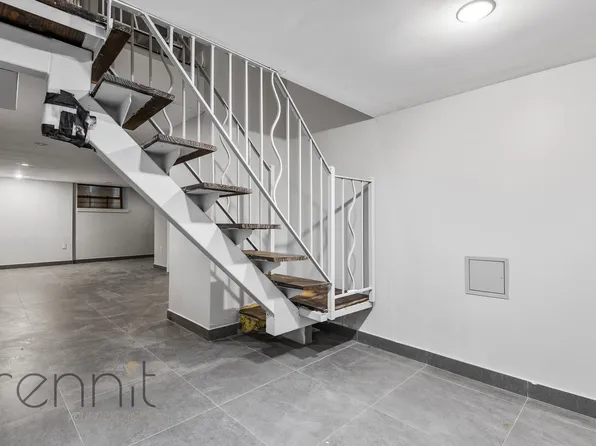 119 Linden Street image 12 of 18