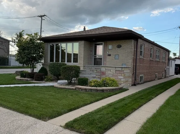 6056 W 60th St, Chicago, IL 60638
