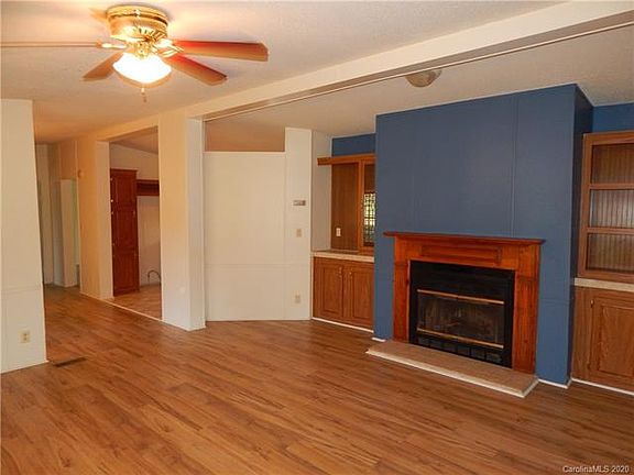 3rd image of 1566 Tar Heel Dr