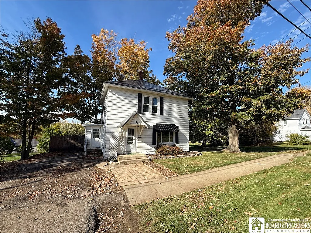 22 Monroe St photo 1