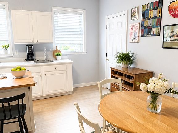 2nd image of 502 Somerville Ave #1