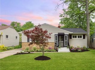 27872 Aberdeen Rd, Bay Village, OH 44140