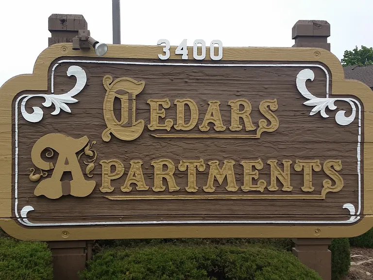 Cedars Apartments — Photo 8