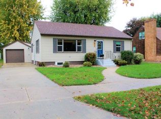 333 Lakehill Dr, Worthington, MN 56187