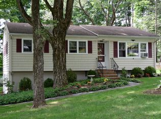 8 Kern Dr, Flanders, NJ 07836