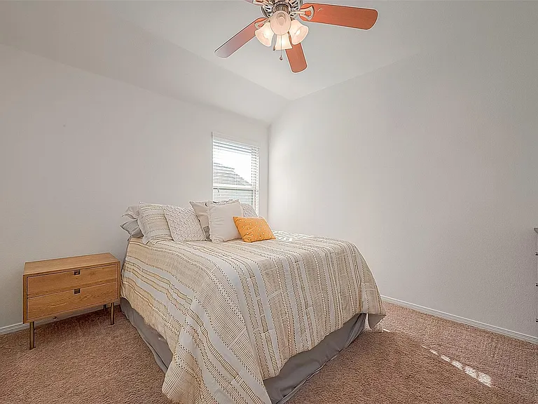 8722 Adrienne Dr — Photo 31
