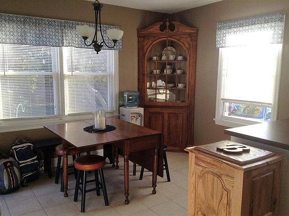 Eat In Kitchen/Dining Area