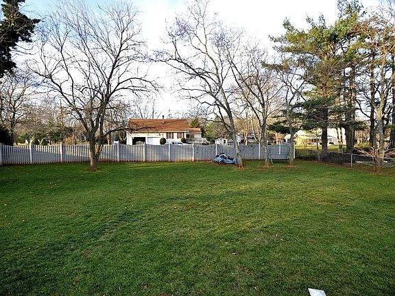 Large Flat Fenced Yard