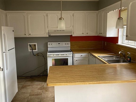 3rd image of 2654 Southbury Cir #2654